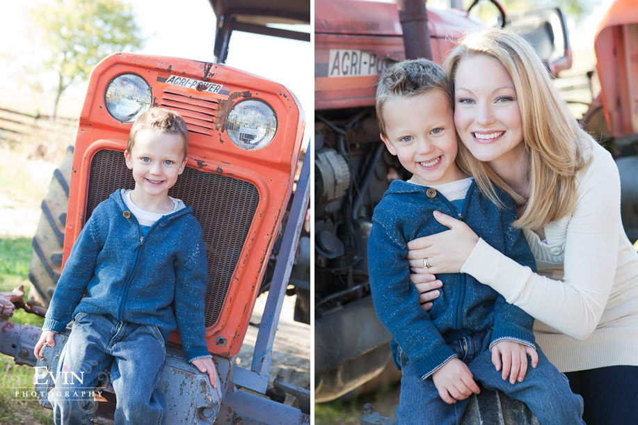 Franklin, TN Family Portraits by wedding and portrait photographer Evin Photography