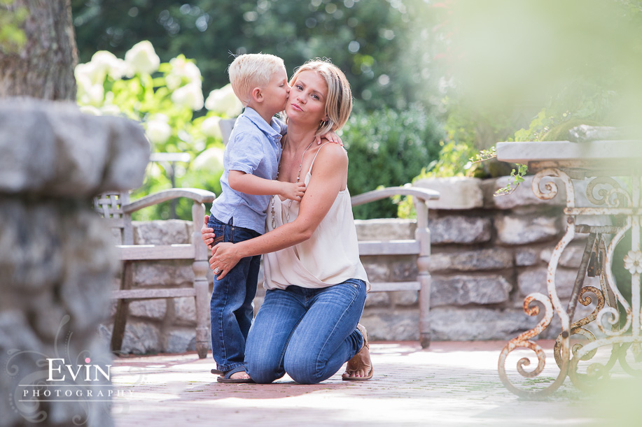Family_Portraits_at_Animalia_Westhaven_Franklin_TN-Evin Photography-3
