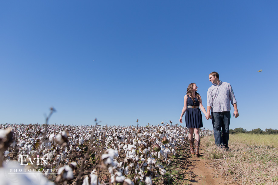 Cotton_Field_Engagement_Photos_TN-Evin Photography-6
