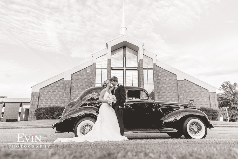 Grassland_Heights_Baptist_Wedding_Franklin_TN-Evin Photography-10