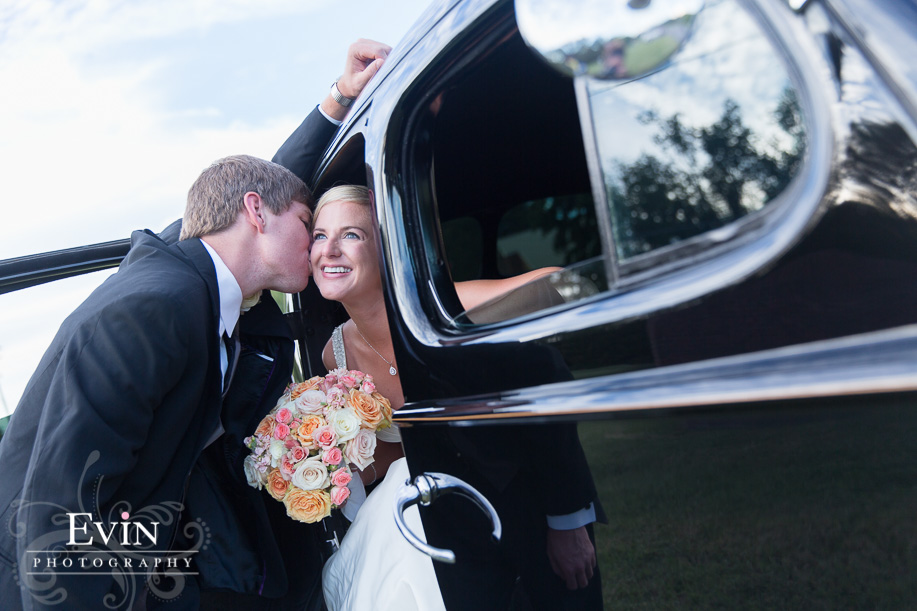 Grassland_Heights_Baptist_Wedding_Franklin_TN-Evin Photography-9