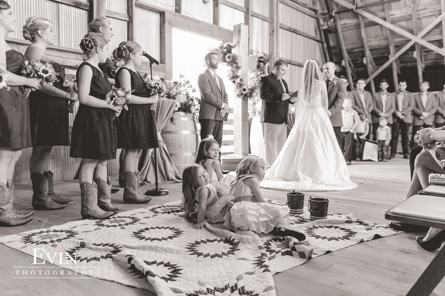 Lilac_Farms_Arrington_Vineyards_Wedding_Nashville_TN-Evin Photography-18
