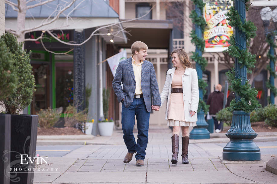 Downtown_Franklin_TN_Engagement_Photos-Evin Photography-2