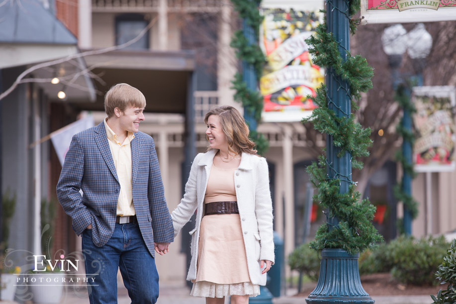 Downtown_Franklin_TN_Engagement_Photos-Evin Photography-3