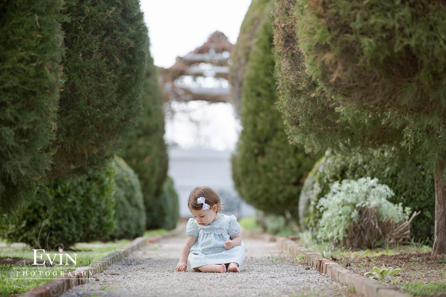 One_Year_Baby_Portraits_Carnton_Plantation-Evin Photography-4