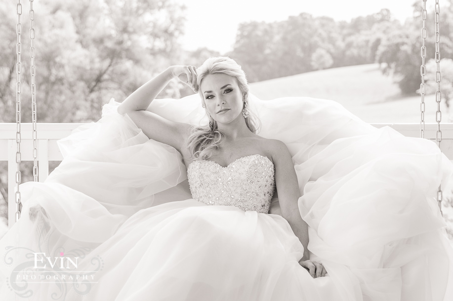 TN_Wedding_Venue_Mint_Springs_Farm_Bridal_Portraits-Evin Photography-4