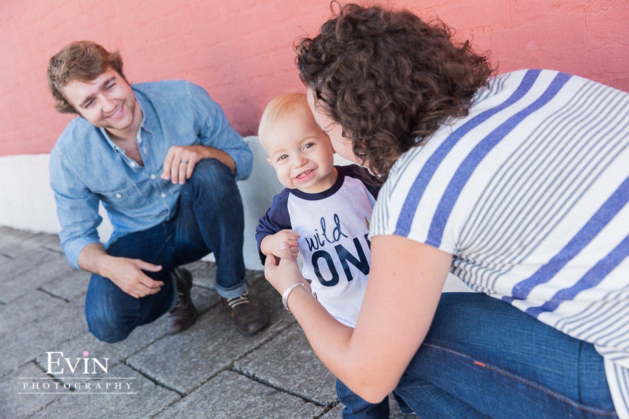 One_Year_Child_Family_Portraits_Downtown_Franklin_TN-Evin Photography-10