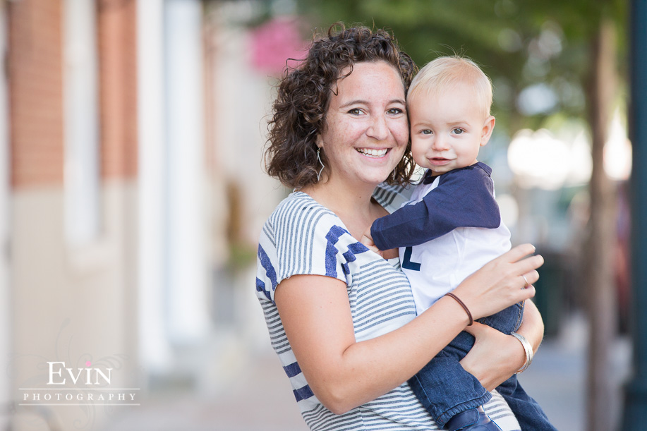 One_Year_Child_Family_Portraits_Downtown_Franklin_TN-Evin Photography-3