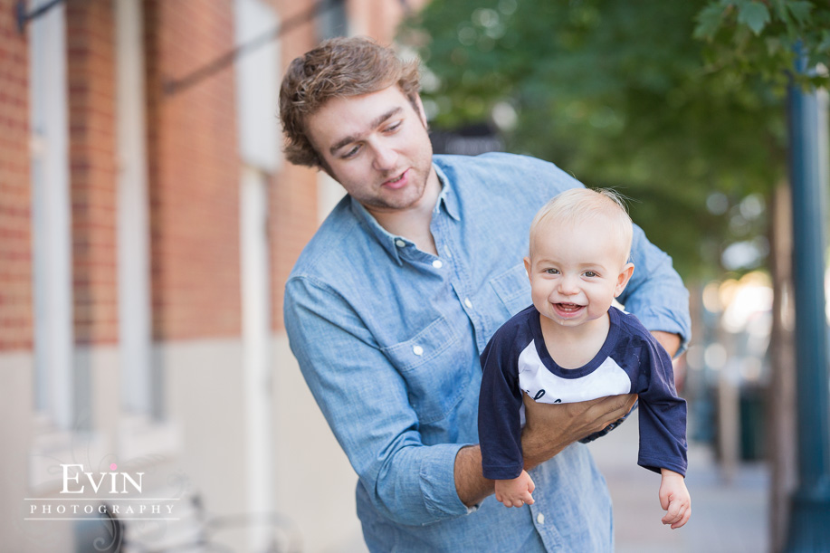 One_Year_Child_Family_Portraits_Downtown_Franklin_TN-Evin Photography-7