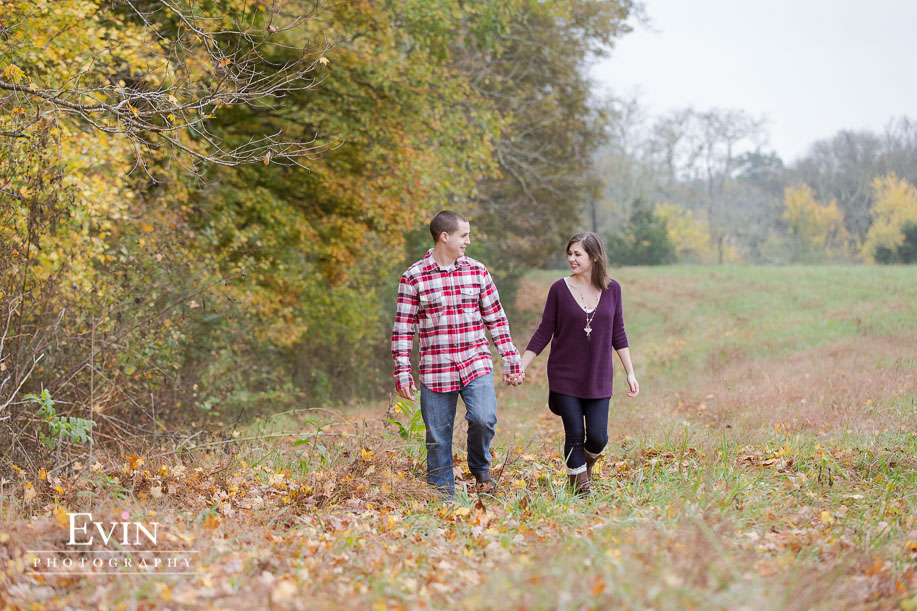 Spring_Hill_TN_Fall_Engagement_Photos-Evin Photography-6