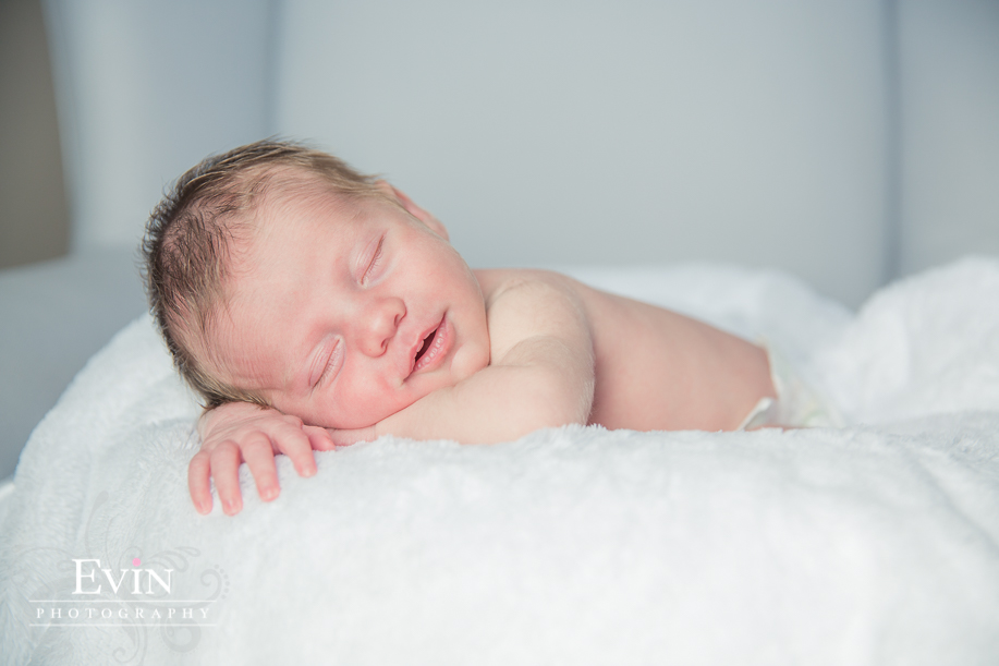 Newborn_Nursery_Photos_Nashville_TN-Evin Photography-2
