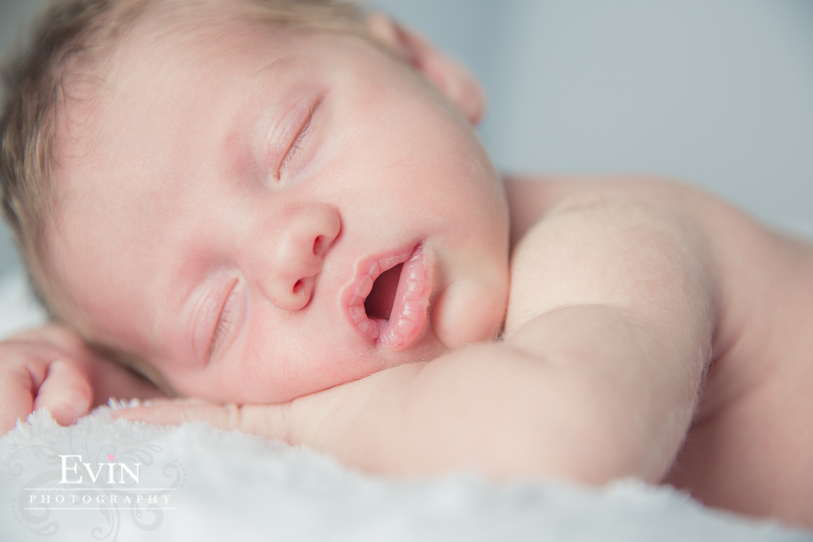Newborn_Nursery_Photos_Nashville_TN-Evin Photography-4