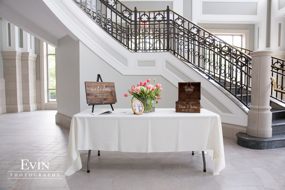 Belmont_Chapel_Ceremony_Riverwood_Mansion_Reception_Nashville_TN_Wedding-Evin Photography-7