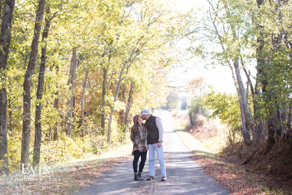 private_farm_engagement_photo_session-evin-photography-22
