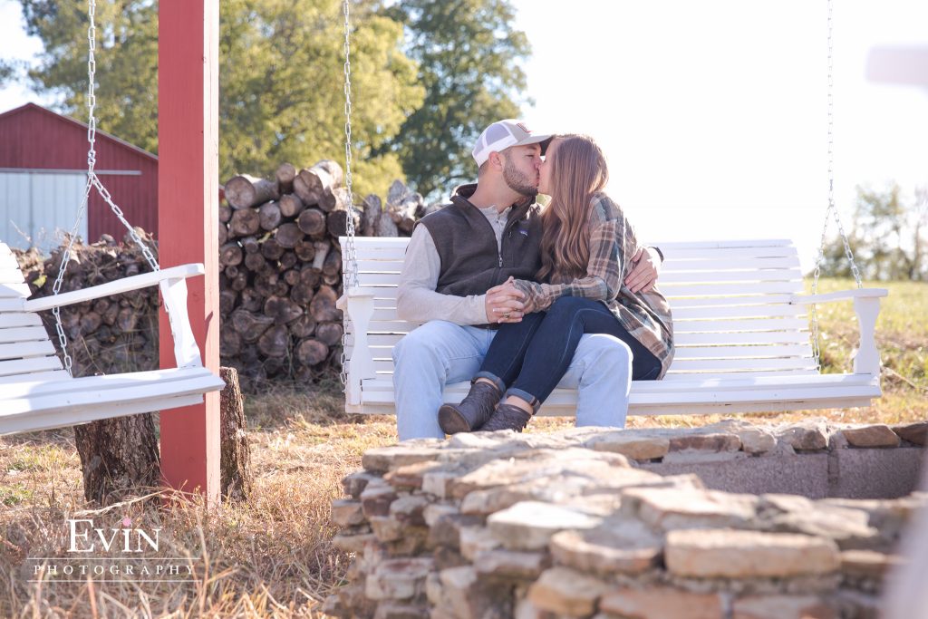 private_farm_engagement_photo_session-evin-photography-24