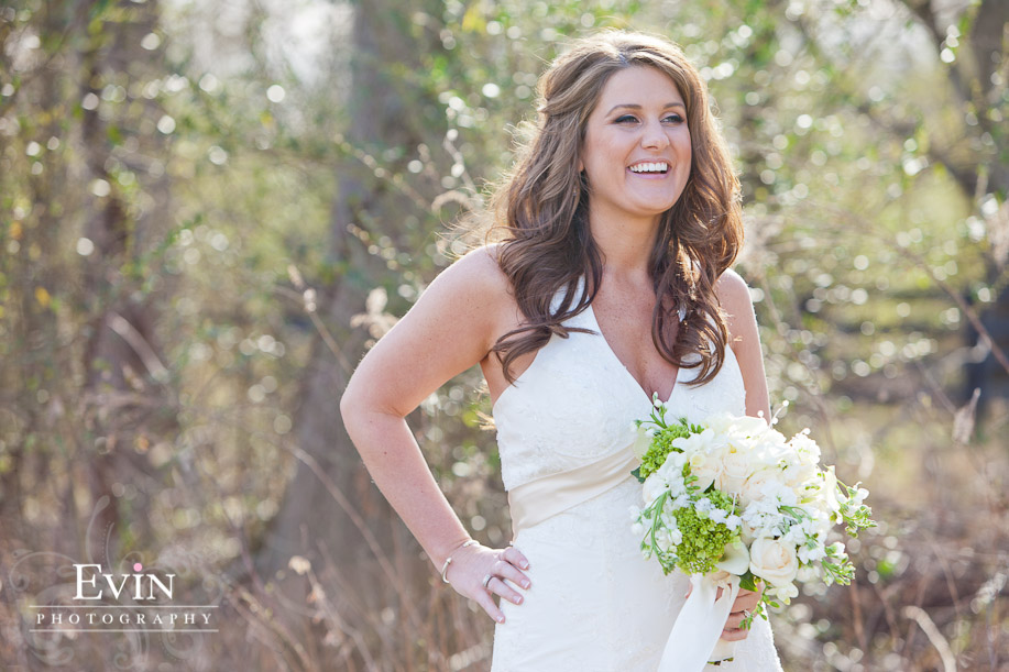 Wedding at Kings Chapel and McConnell House in Franklin, Tennessee by Evin Photography