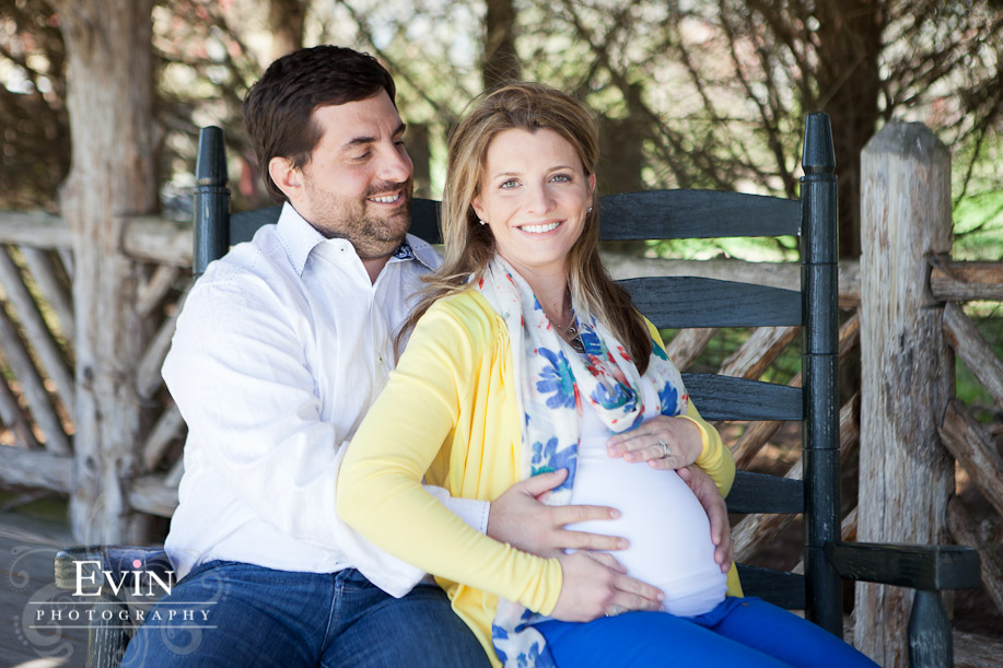 Maternity Portraits in Franklin, Tennessee by Evin Krehbiel with Evin Photography