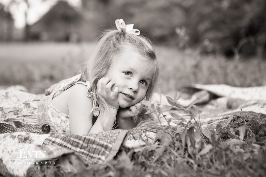 Family Portraits in Franklin, Tennessee by Evin Krehbiel with Evin Photography