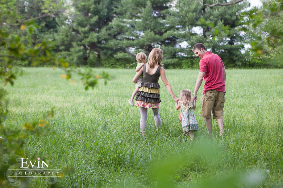 Family Portraits in Franklin, Tennessee by Evin Krehbiel with Evin Photography