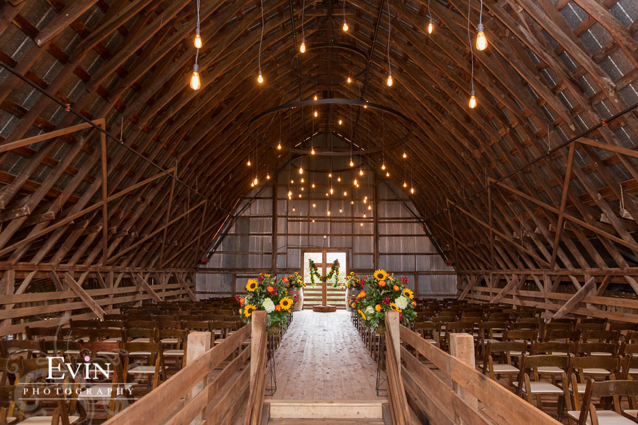 Lilac_Farms_Arrington_Vineyards_Wedding_Nashville_TN-Evin Photography-1